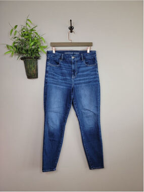 AE 12 American Eagle Skinny Jeans Curvy Hi Rise Medium Wash Next level Stretch